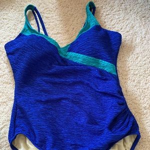 Swimsuit 22W
